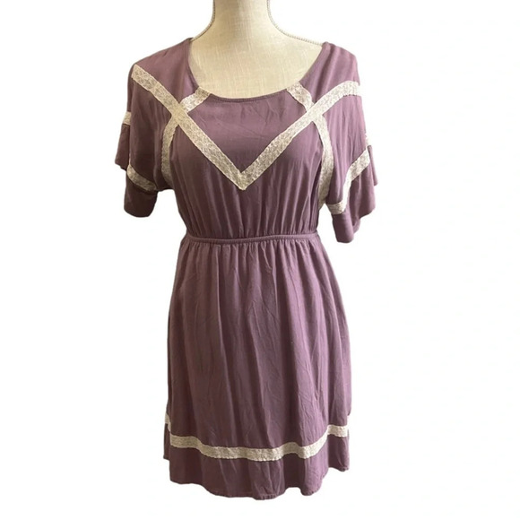 Ya Los Angeles Purple with Off White Lace design pullover dress.  Size small - Picture 1 of 5